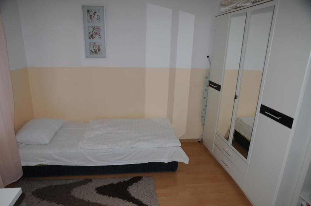 Habitación en casa particular Agt Messe *